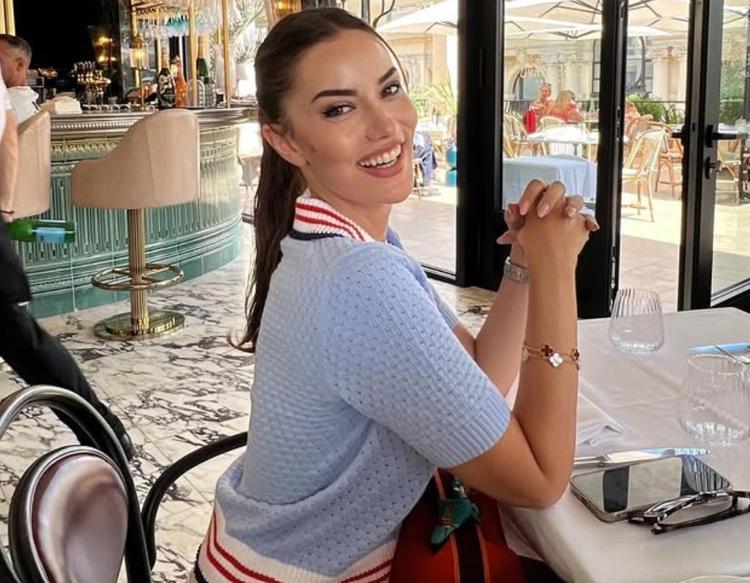 Fahriye Evcen yaz sezonunu açtı Plajdan ilk paylaşım geldi