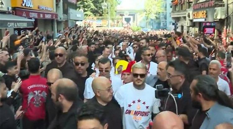 FUTBOLCULAR G.SARAY LİSESİNDEN ÇIKTI