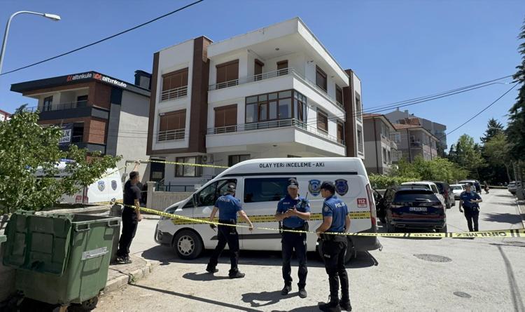 VETERİNER ÇİFT EVDE ÖLÜ BULUNDU