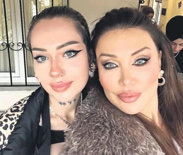 Umut Akyürekin kızı Melek Bal dedesinin cenazesinde TikTok çekmişti Pişman değilim