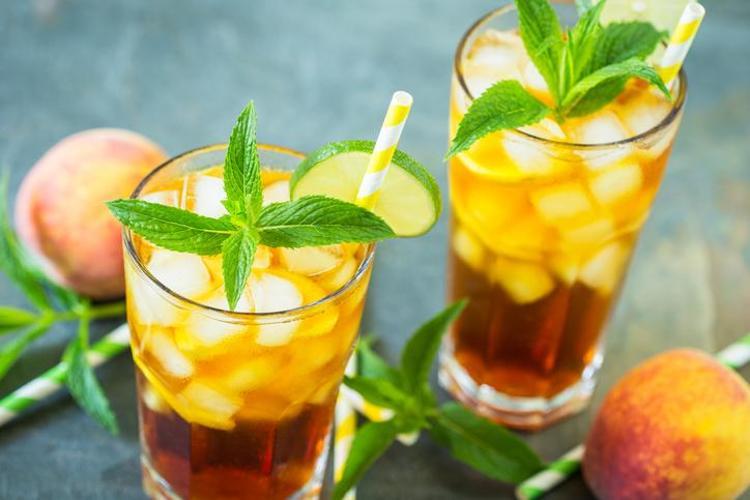 Anında ferahlatan ev yapımı soğuk çay tarifi Bir daha marketten almayacaksınız
