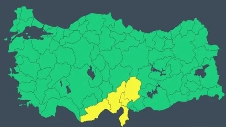 SARI KODLU ALARM: KUVVETLİ VE GÖK GÜRÜLTÜLÜ SAĞANAK ETKİLİ OLACAK