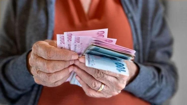 Hesapları kontrol edin, ödemeler başladı SSK, Bağ-Kur ve 4C emeklisi maaşı, ikramiyeyi hangi gün çekecek