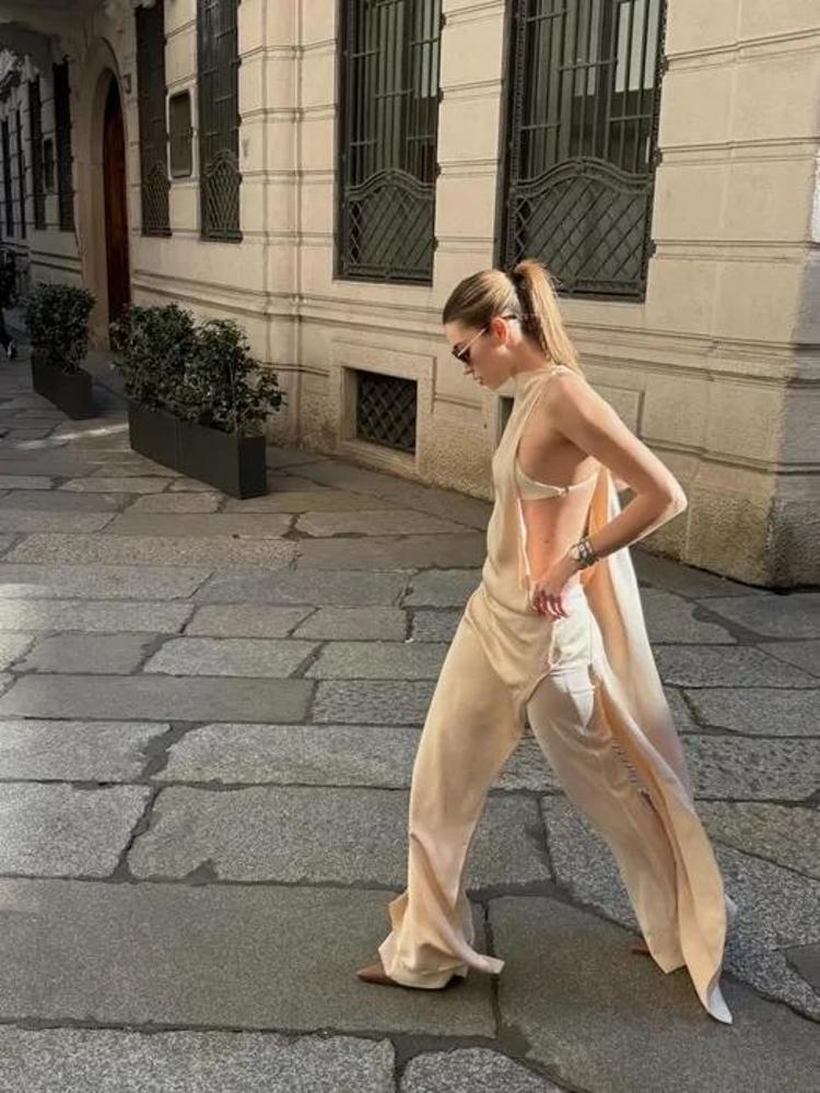 Afra Saraçoğlunun makyajsız pozu hayranlarını büyüledi