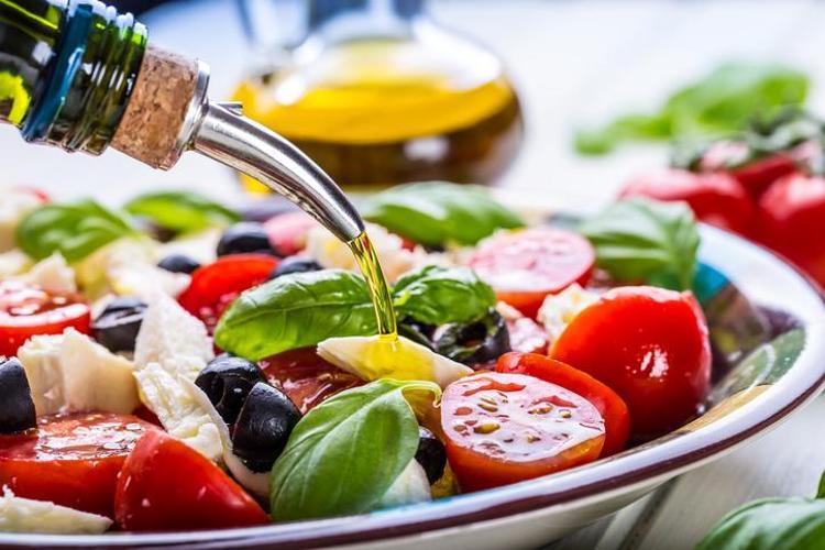 VEGAN VE VEJETARYENLERE UYGUN SEÇENEKLER BARINDIRIYOR