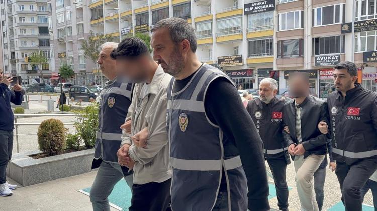 Güzellik salonunda ‘aynalı tuzak’ deşifre oldu Hizmet almaya gelip hayatlarının şokunu yaşadılar