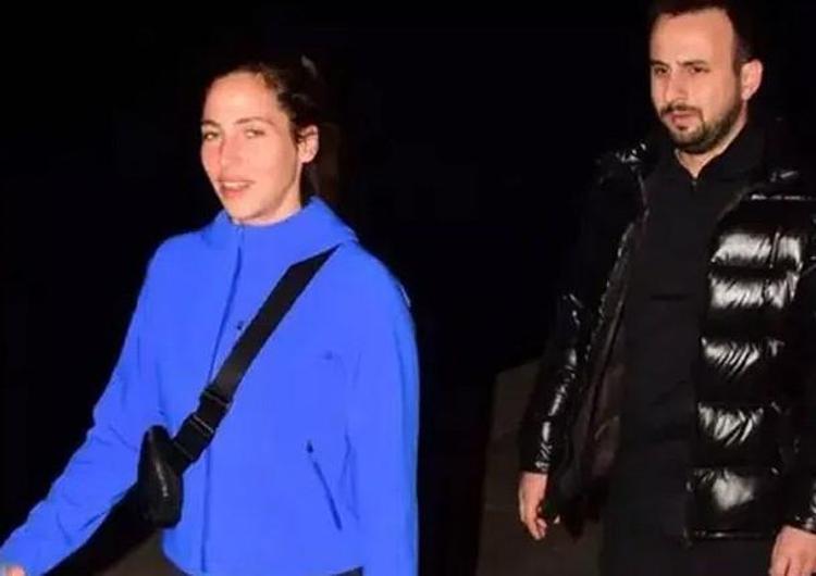 Hülya Avşardan Mayıs yağmuru paylaşımı Herkes içeri ben dışarı