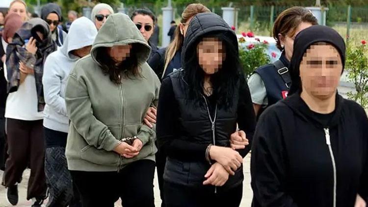 Rasim Ozan Kütahyalının tutuklandığı yasa dışı bahis operasyonu... 5 TLlik banknot kullanmışlar