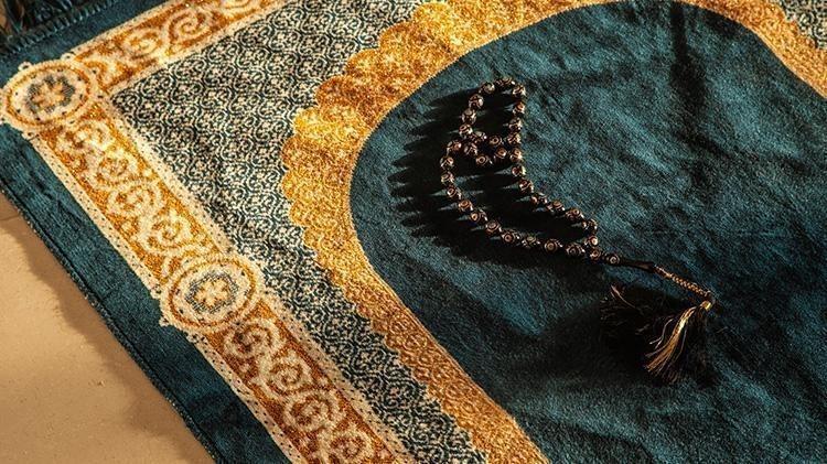 AREFE GÜNÜ OKUNACAK SURELER | Arefe Günü Okunacak Sureler ve Dualar Nelerdir Diyanet Arefe Günü Çekilecek Tesbihler ve Zikirler Listesi