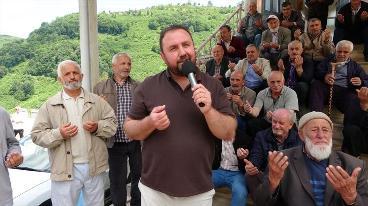 Çocukların yüzünü güldüren asırlık gelenek Şeker, pasta, kurabiye... Ne ararsan var