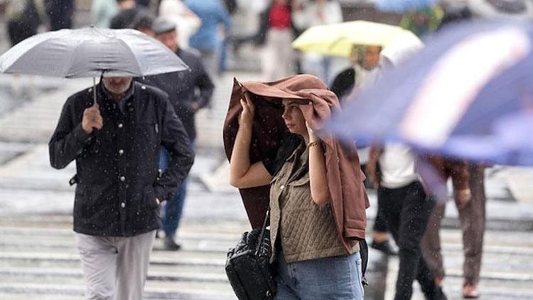 Bayramda hava tersine dönüyor Meteoroloji uyardı: İstanbul dahil kuvvetli sağanak geliyor