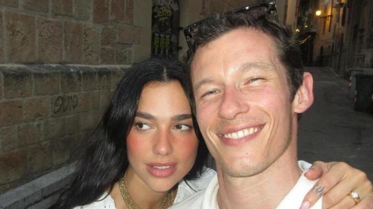 Dua Lipa ve Callum Turner düğünü için geri sayım