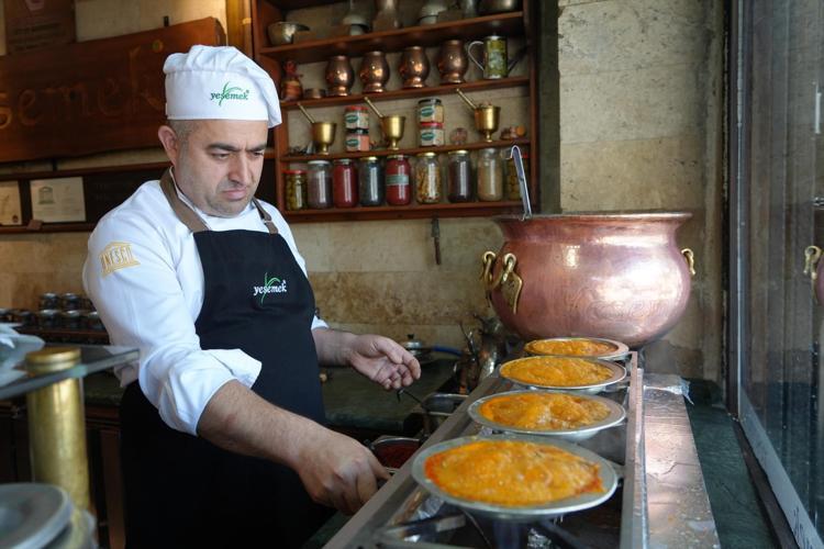 Gaziantepin yöreseller lezzetleri herkesin favorisi Deneyenler tabak tabak yiyor