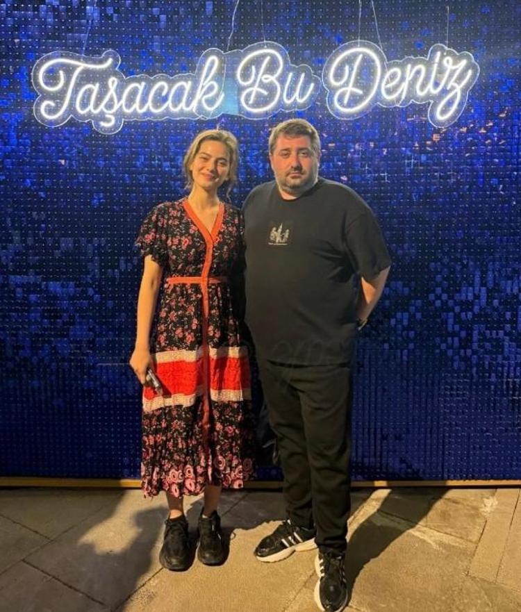 SOSYAL MEDYA İKİYE BÖLÜNDÜ