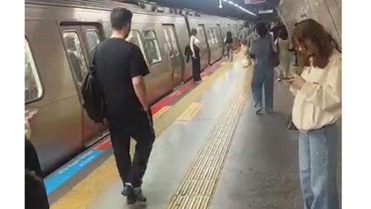 Mecidiyeköy metrosunda korkunç son Tren raylarına atlayarak can verdi