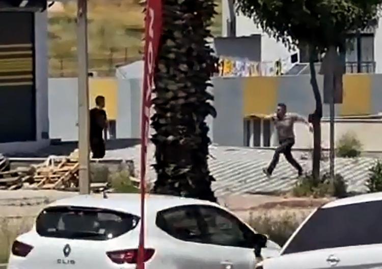 Şarjörü boşaltıp oğlunun başında beklemişti Babanın ifadesi ortaya çıktı: Oğlumu kurtaramadım