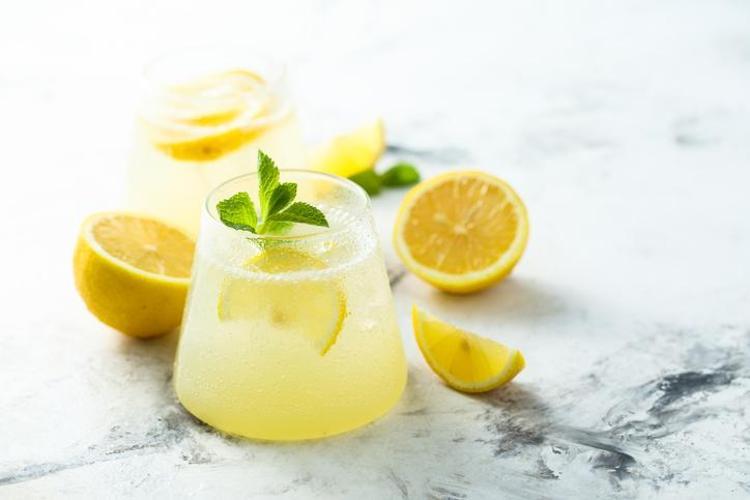 Buz gibi orijinal limonata tarifi Usta şeflerin tarif defterinden çıktı