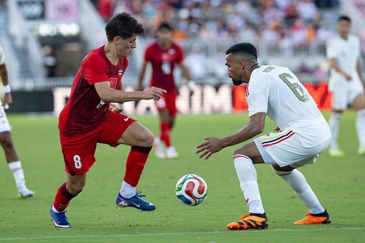 ÇAĞLAR SÖYÜNCÜ ESKİ ANTRENÖRÜYLE BULUŞTU