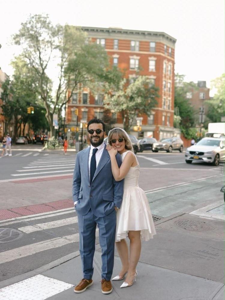 Hasan Can Kaya ile Duygu Karabaştan New Yorkta sürpriz nikah