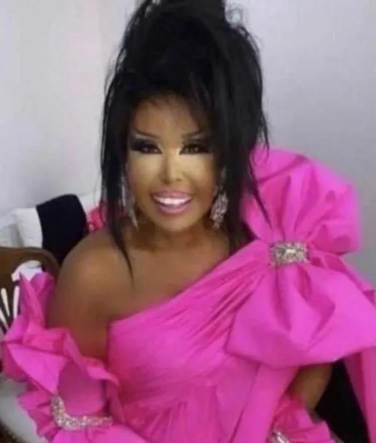 Bülent Ersoyun yeni saati gündem oldu Kolunda servet taşıyor