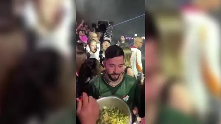 Ünlü DJ Mahmut Orhandan binlerce kişiye sarma ikramı