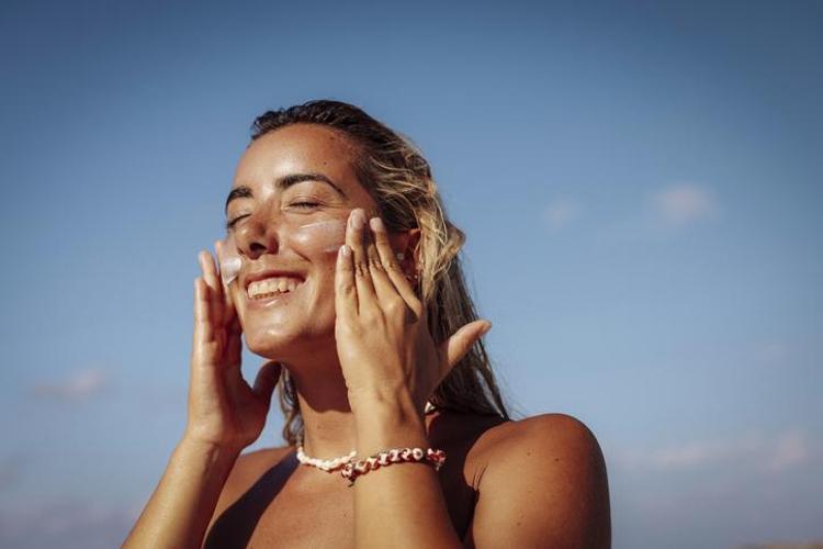 Bronzluk mu, cilt kanseri mi Güneş çarptı, soyuldu, geçti diyenler büyük tehlikede