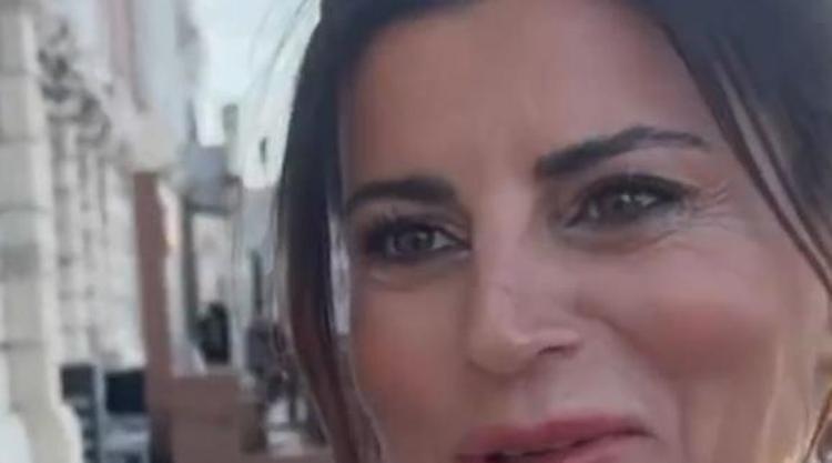 Ece Vahapoğlu müjdeyi verdi: Yeniden doğuşu kutluyorum