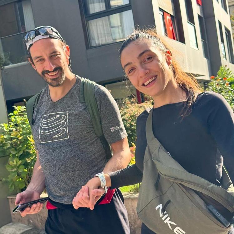 Evliliklerinin 2. yılı Merve Dizdardan romantik paylaşım