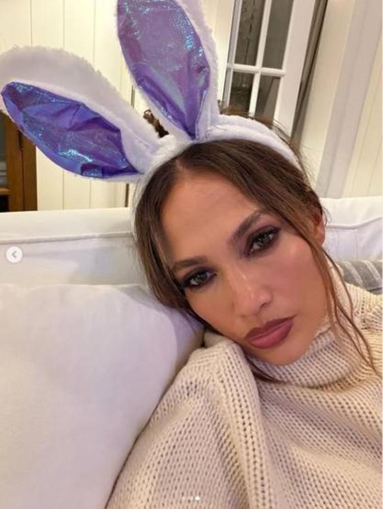Jennifer Lopez, yaralarını milyonlarla sarıyor