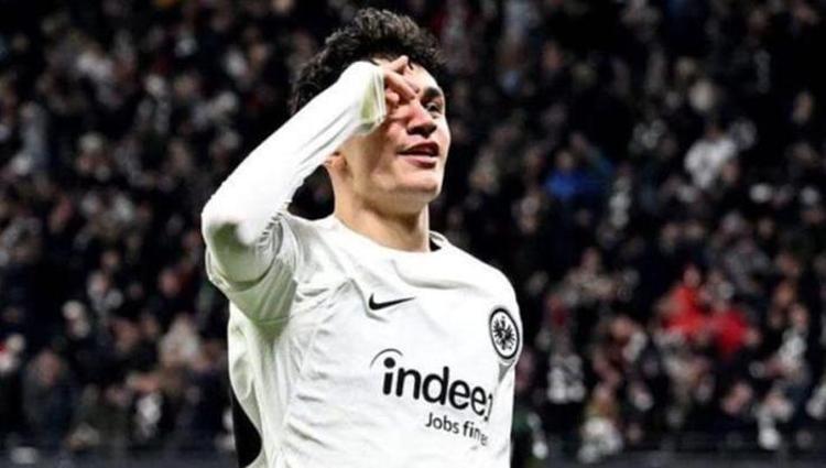 Galatasaray’ın planı suya düştü Frankfurt’tan Can Uzun kararı