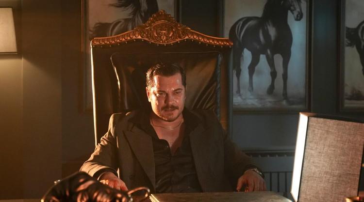 BİR KALP BİR KERE SEVER