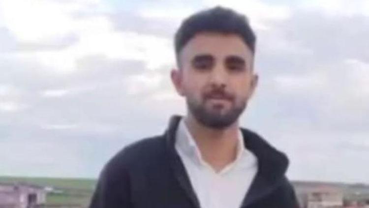 Feci kazada çifte acı 2 gencin ölüm haberini alan yakınları olay yerinde kalp krizi geçirdi