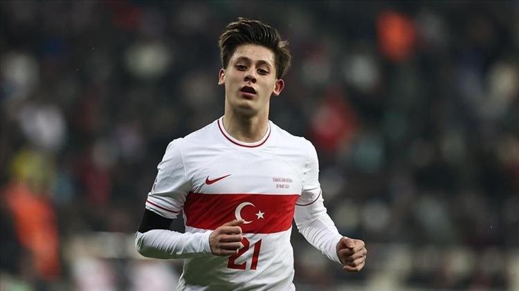 TÜRKİYEDEN ÜÇ GENÇ YÜZ LİSTEDE
