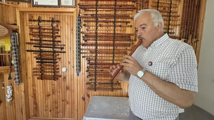 58 yaşındaki Yaşar Güç, 86 yıllık aile geleneğini yaşatıyor Dede mirası, çocukların nefesine dönüşüyor