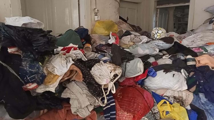 Mahalleli kokuya dayanamadı, ekipler harekete geçti Tam 6 saat sürdü, kamyonlar yetmedi