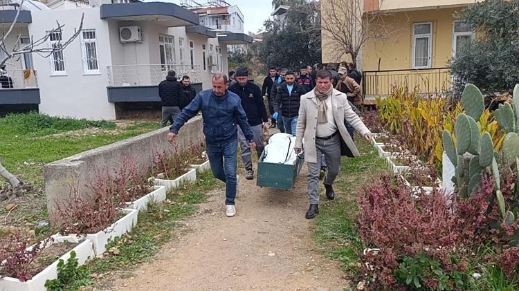 CESEDİN ALTINDA TABANCA