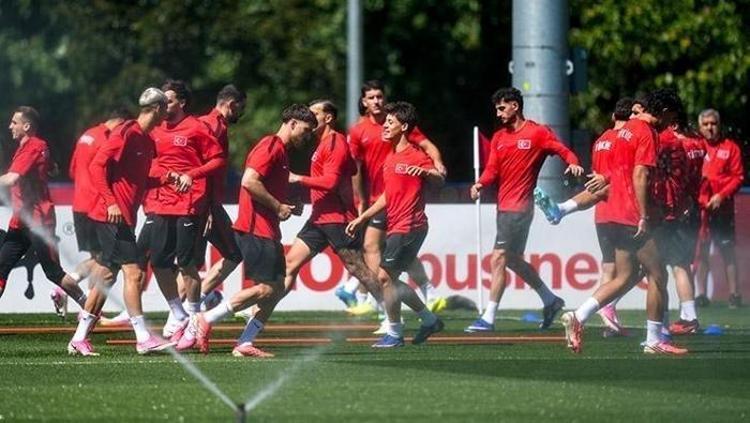 Montella canlı yayında duyurdu Maça saatler kala kötü haber