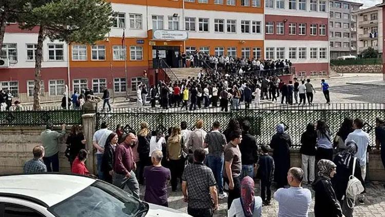 81 ilde LGS heyecanı 1 milyonu aşkın öğrenci sınavda