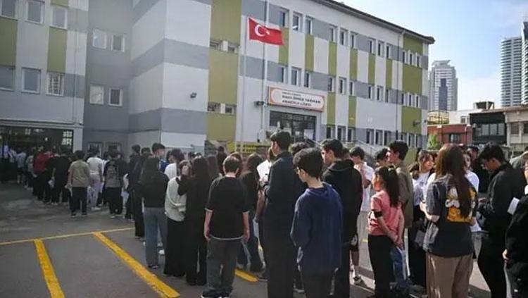 81 ilde LGS heyecanı 1 milyonu aşkın öğrenci sınavda