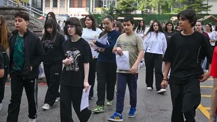 81 ilde LGS heyecanı 1 milyonu aşkın öğrenci sınavda
