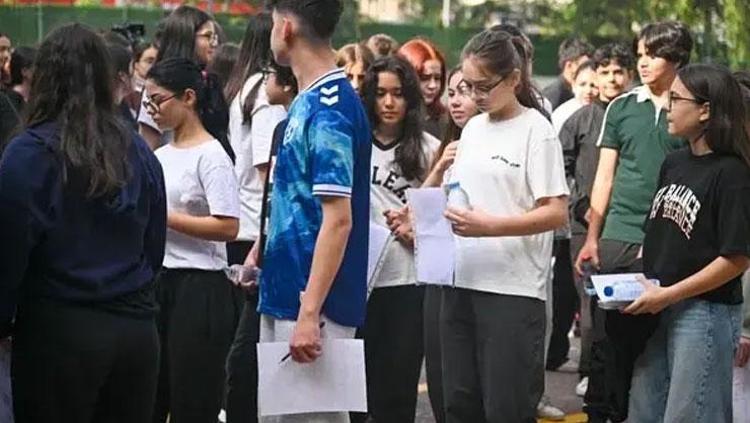 81 ilde LGS heyecanı 1 milyonu aşkın öğrenci sınavda