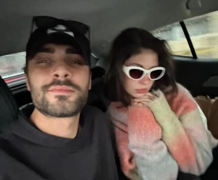 Ali Öner ile sevgilisi Zeynep Atılganın romantik anları