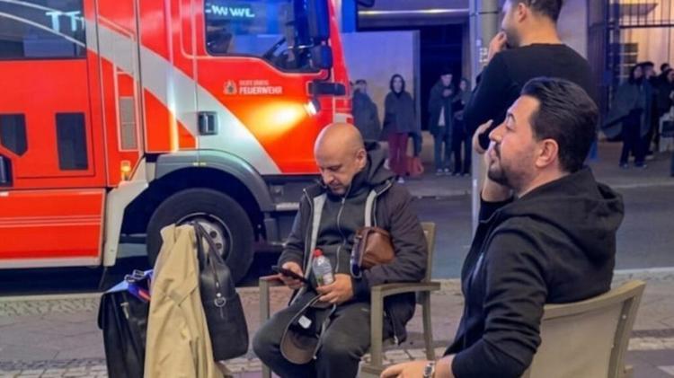 Serkan Kayanın kaldığı otelde yangın İşte korku dolu anlarda yaşananlar: Berlinin tüm ambulansları geldi
