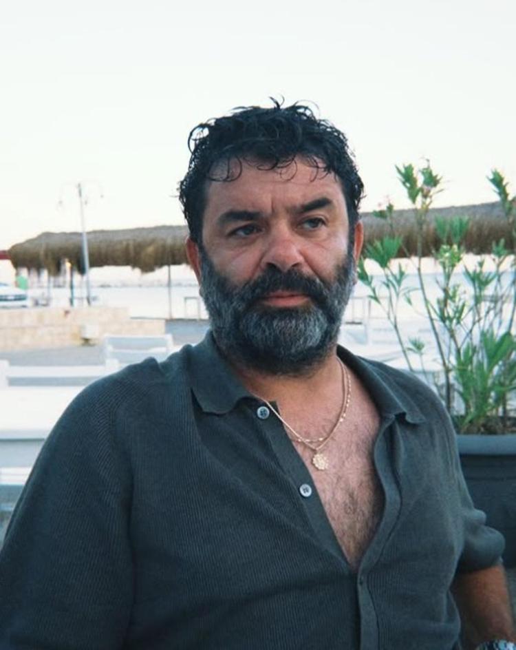 Sevgilisi için hastaneye giden Bülent Şakrak acil ameliyata alındı