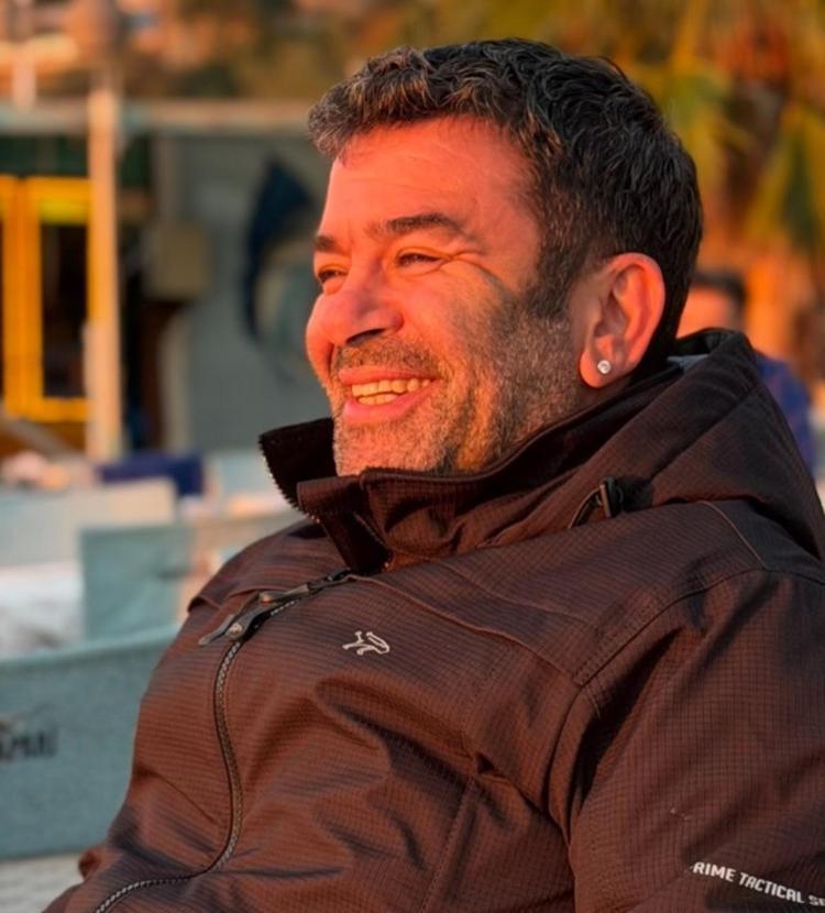 Sevgilisi için hastaneye giden Bülent Şakrak acil ameliyata alındı