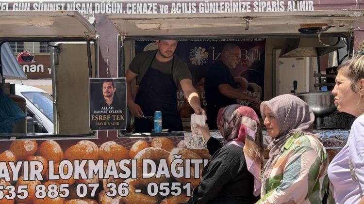 Sevenleri harekete geçti Ölen Eşref Tek için lokma dağıttılar