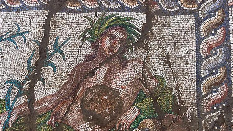 Bakan Ersoydan Aspendos müjdesi MS 3. yüzyıla ait nadir bir nehir tanrısı betimlemesi ortaya çıkarıldı