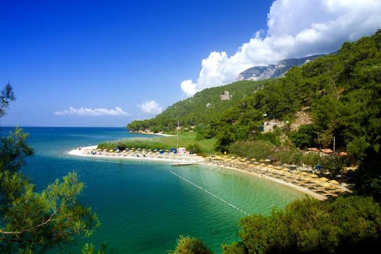 Ne Bodrum ne de Çeşme Herkes gizlice oraya akın ediyor: Egenin buz gibi suyuyla ünlü olan saklı cenneti