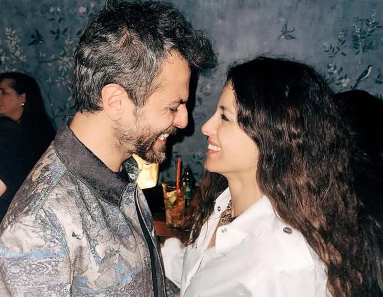 BİZ ANNE VE BABAYIZ