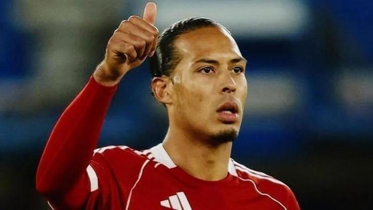 Liverpool’da Van Dijk dönemi bitiyor Galatasaray ve Fenerbahçe masada